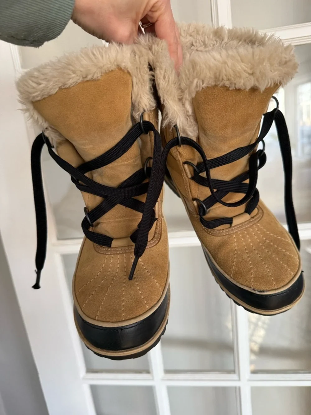 Sorel Women's Tivoli Winter Boot with Faux Fur Collar - Picture 2 of 4